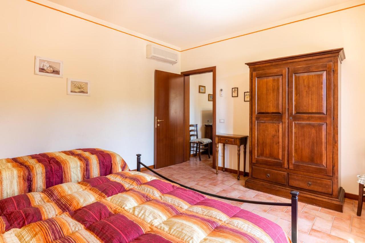 Casolare Dei Fiori - Mughetto Villa Montecarlo Eksteriør bilde